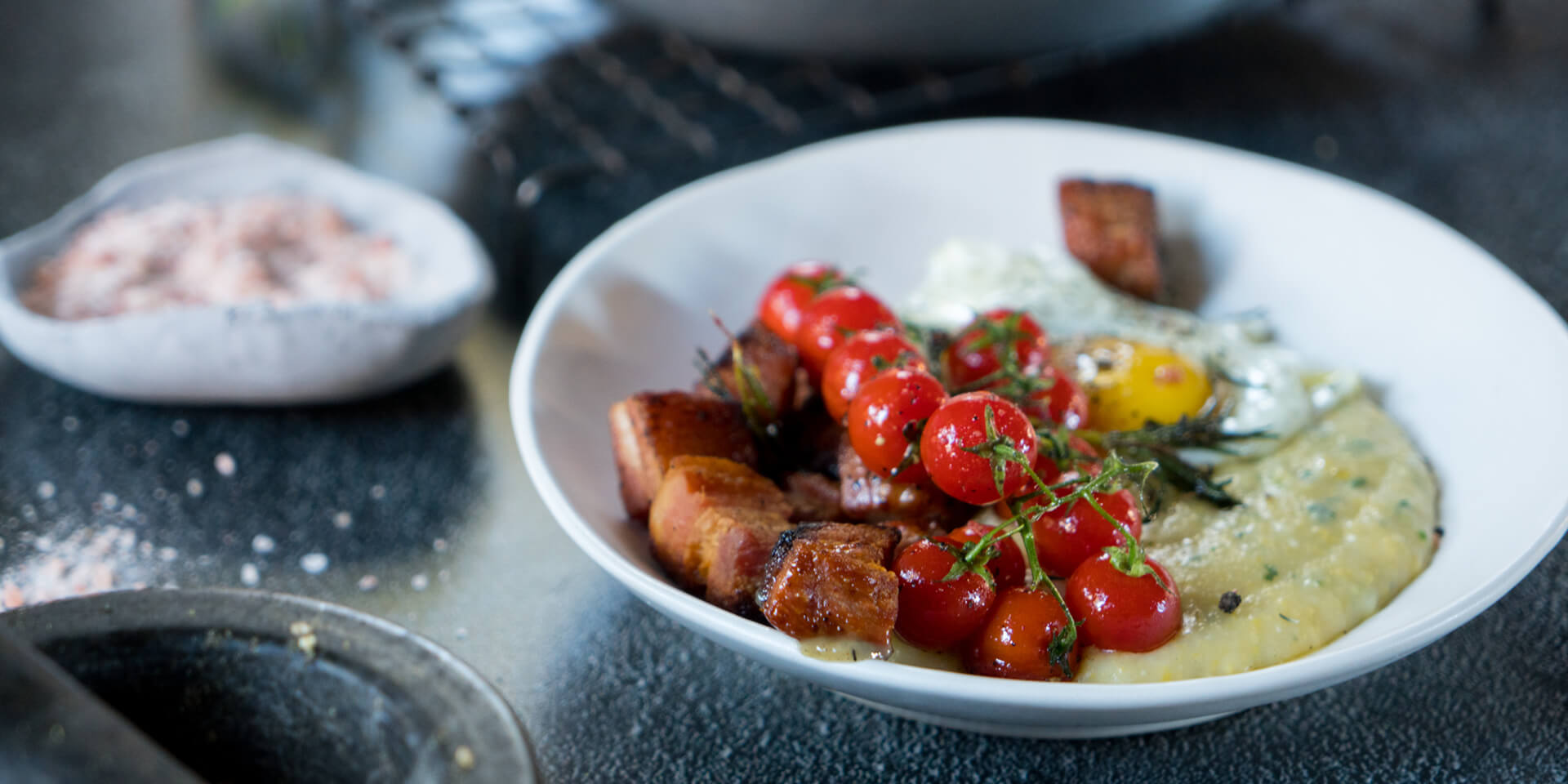 Eskort - Creamy Herb Polenta with Crispy Bacon, Cherry Tomatoes & Fried ...