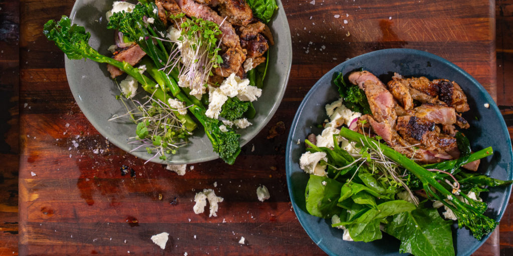Prego Steak, Tenderstem Broccoli and Red Onion Salad