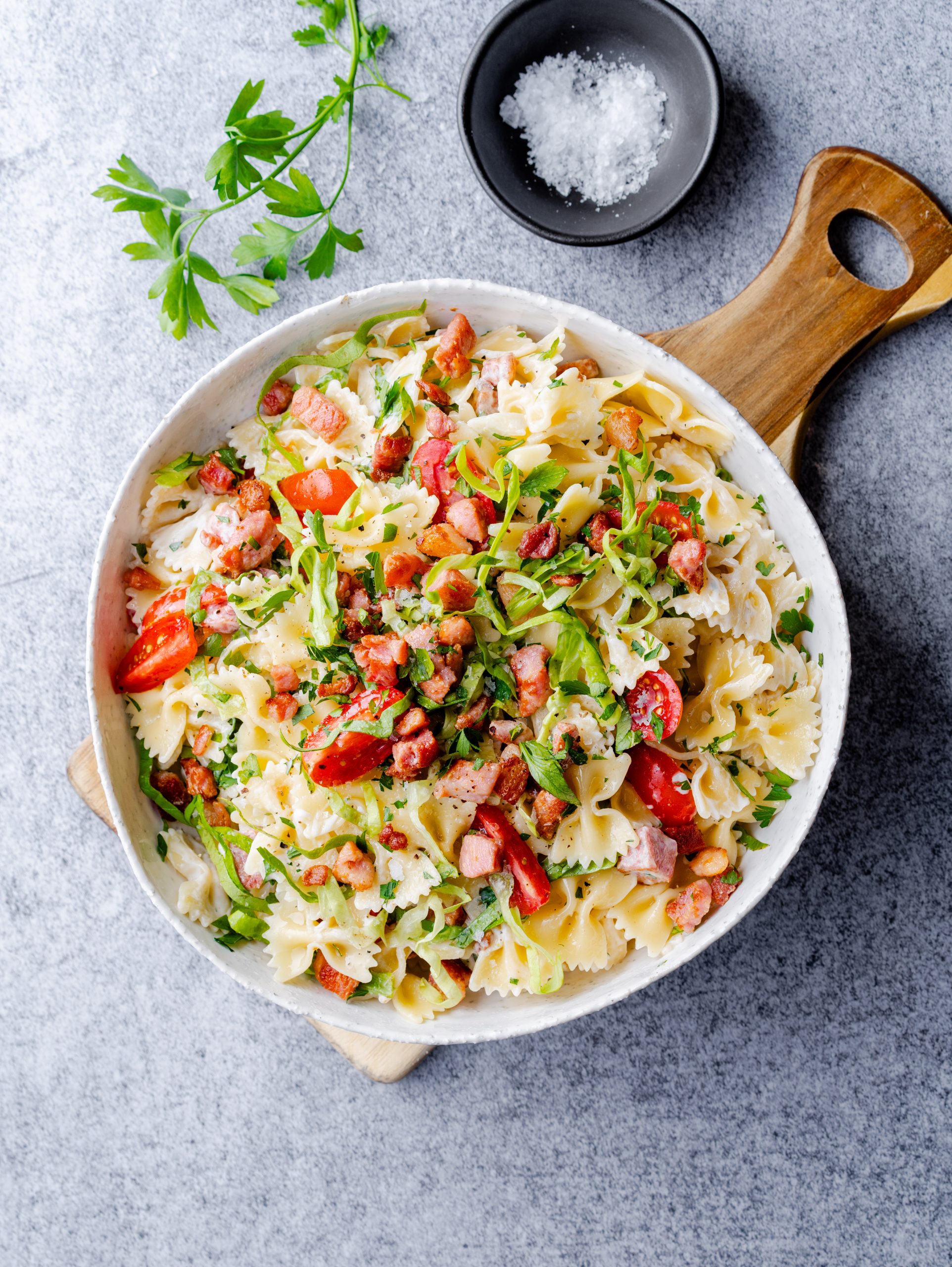 Eskort - BACON, LETTUCE & TOMATO PASTA SALAD - Eskort