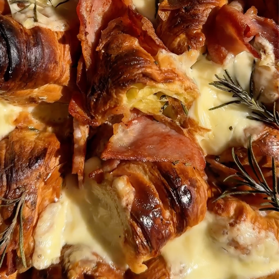 Eskort - Bacon And Cheese Croissant Bake - Eskort